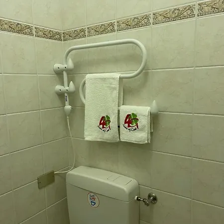 Di Διαμέρισμα *