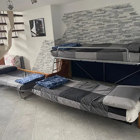 Apartment Di *