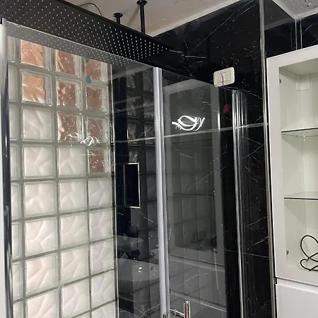 Di Apartament