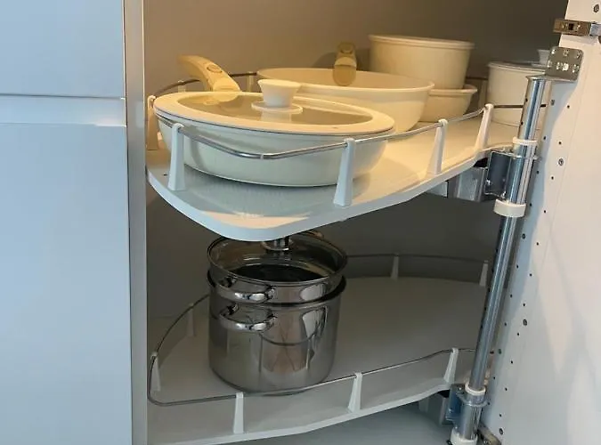 Di